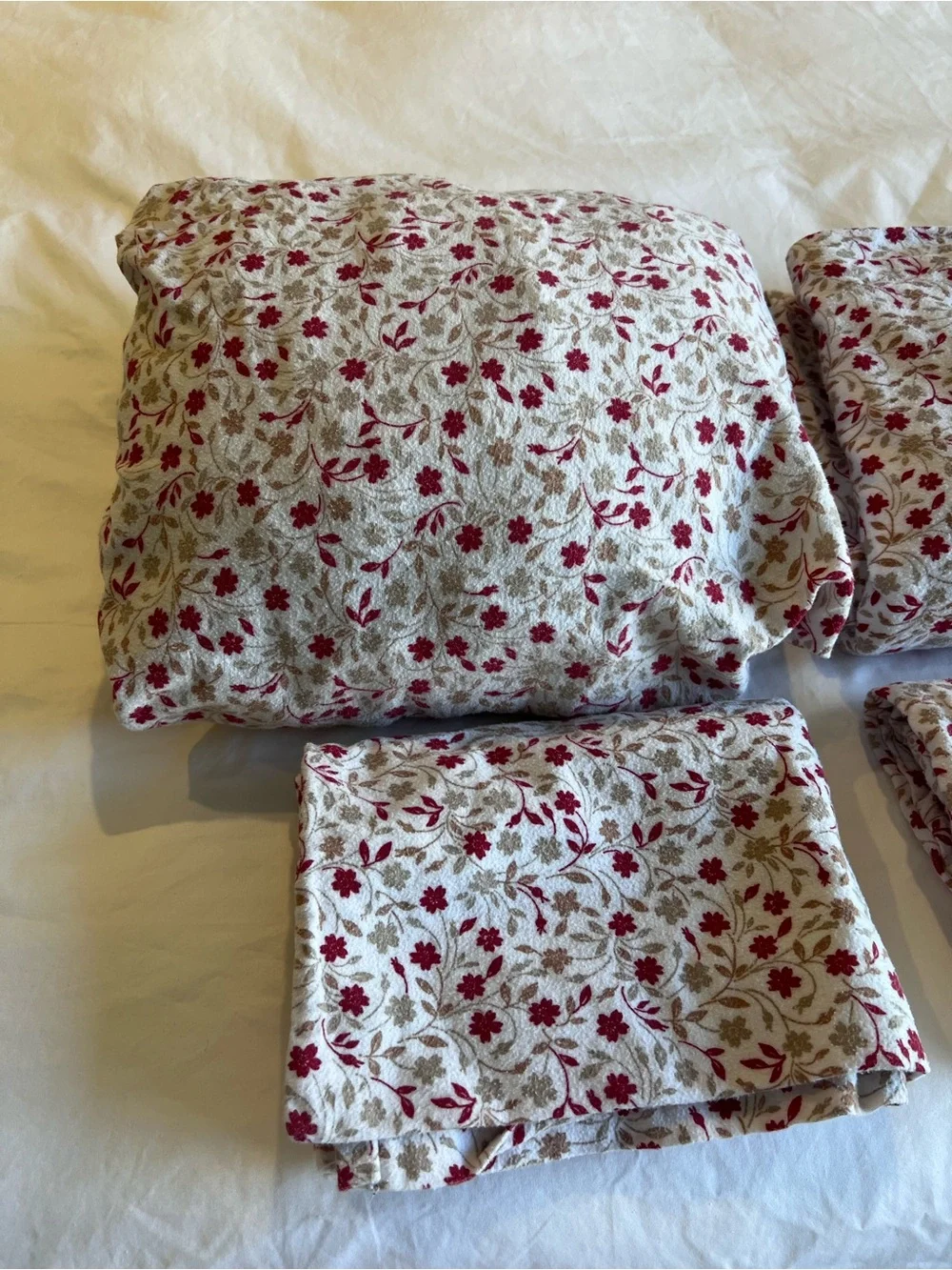Martha Stewart Flannel Queen Sheet Set 4pc Ditsy Floral Red Flower Warm Cozy